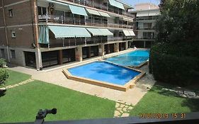 Apart.con piscina en Sitges zona residencial
